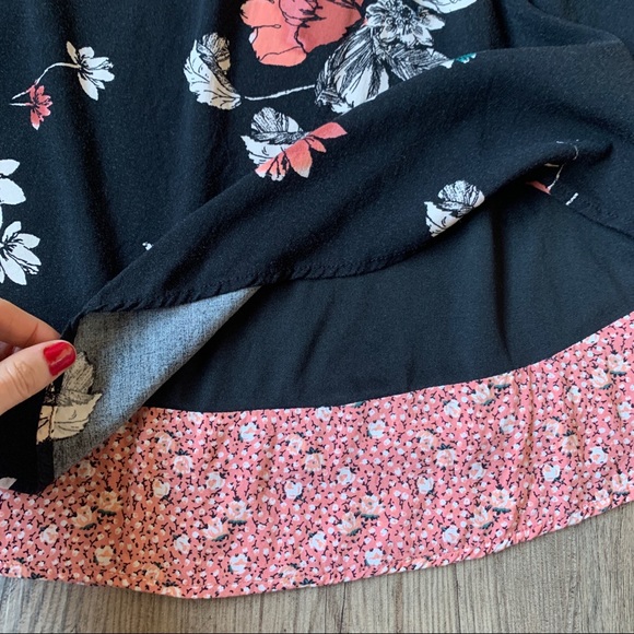 Rue21 | Floral Bell Sleeve Top - Picture 6 of 11